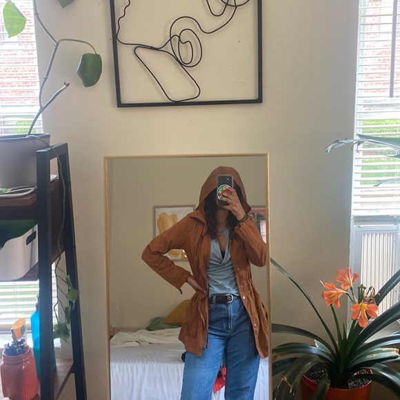 Tan fall/ spring jacket - Picture 3 of 5